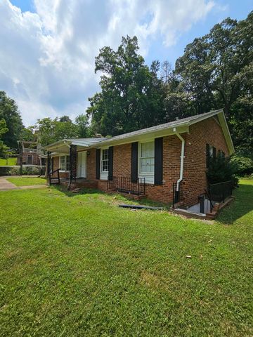 1018 Morningside LN, Martinsville, VA 24112