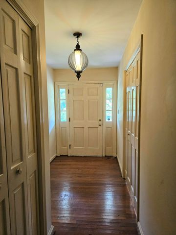 1018 Morningside LN, Martinsville, VA 24112