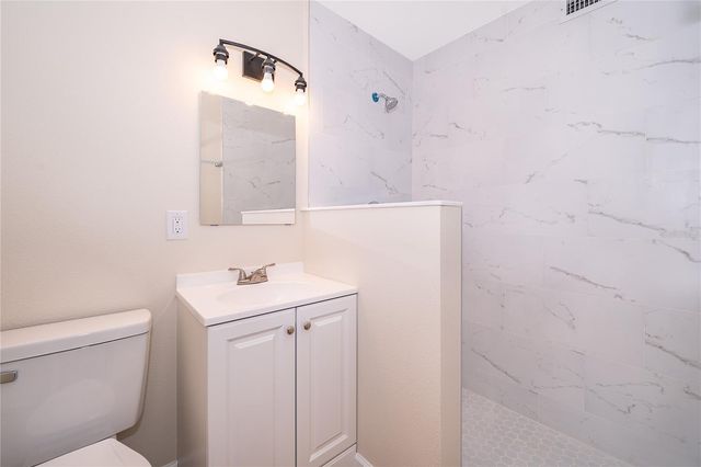 141 ALHAMBRA AVENUE, Altamonte Springs, FL 32714