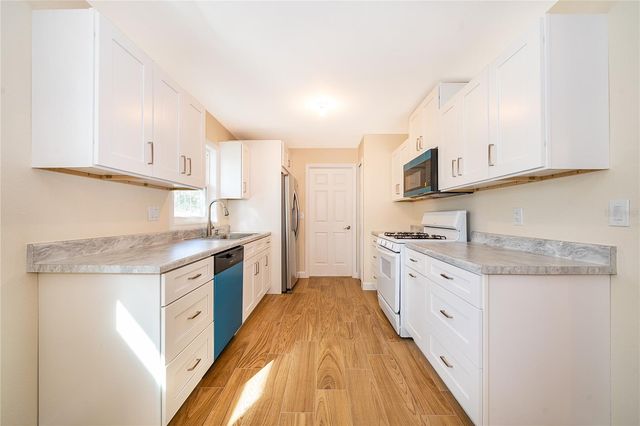 141 ALHAMBRA AVENUE, Altamonte Springs, FL 32714