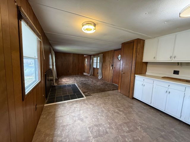 30 Moutain Avenue, St. Johnsbury, VT 05819