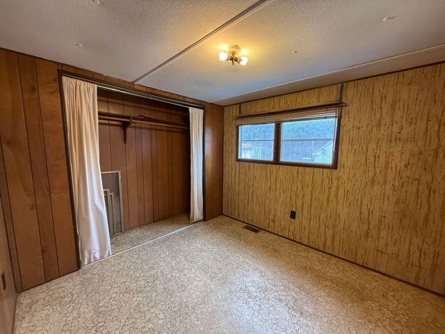 30 Moutain Avenue, St. Johnsbury, VT 05819