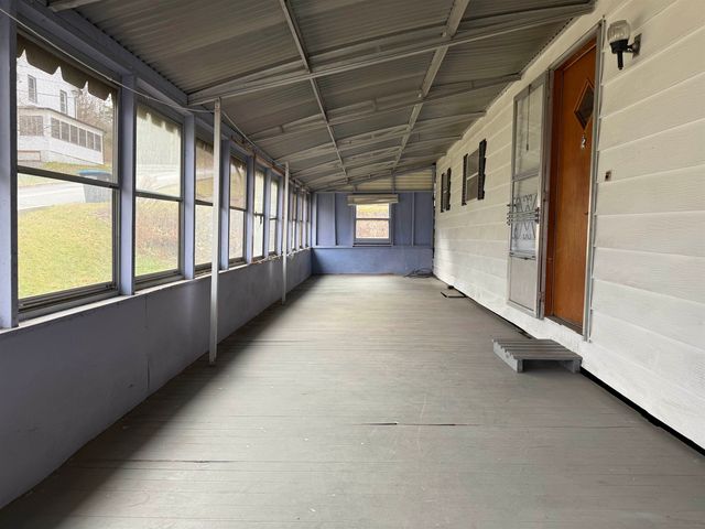 30 Moutain Avenue, St. Johnsbury, VT 05819