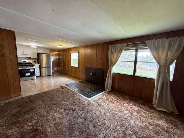 30 Moutain Avenue, St. Johnsbury, VT 05819