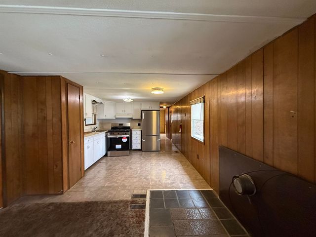 30 Moutain Avenue, St. Johnsbury, VT 05819