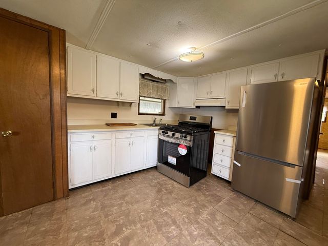 30 Moutain Avenue, St. Johnsbury, VT 05819