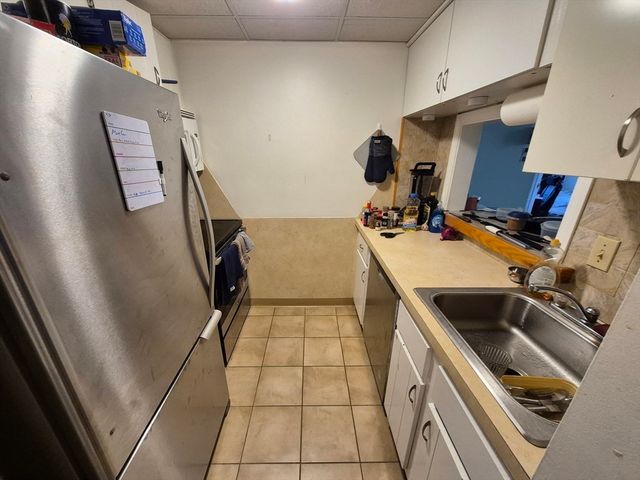 301 Lowell St 32, Somerville, MA 02145