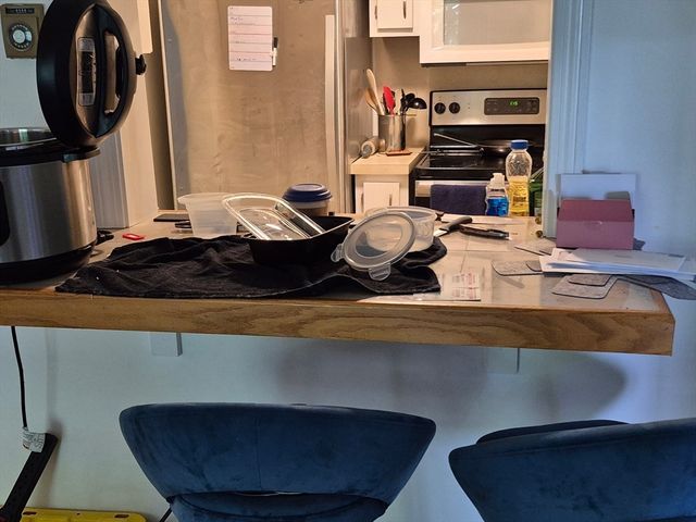 301 Lowell St 32, Somerville, MA 02145