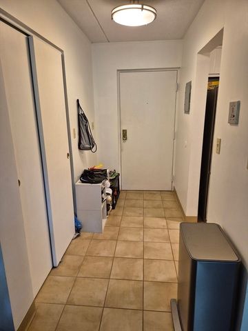 301 Lowell St 32, Somerville, MA 02145