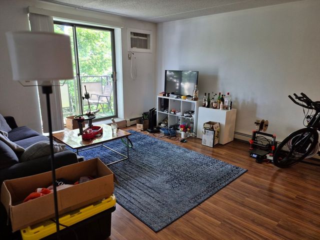 301 Lowell St 32, Somerville, MA 02145