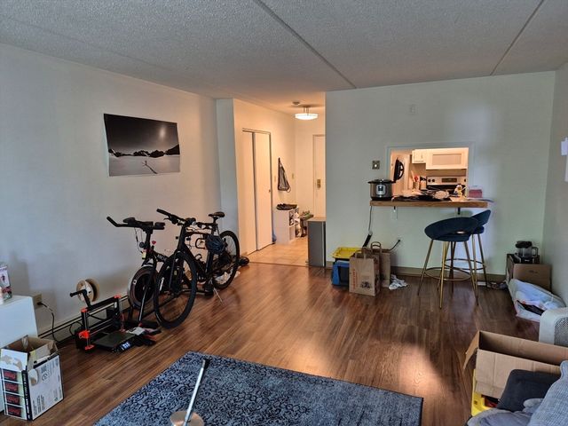 301 Lowell St 32, Somerville, MA 02145