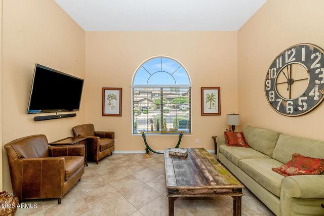 3932 E MELINDA Drive, Phoenix, AZ 85050