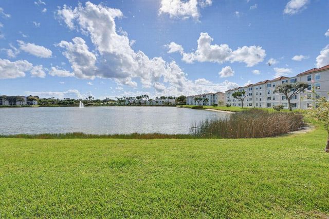 6112 Huntwick Terrace 106, Delray Beach, FL 33484