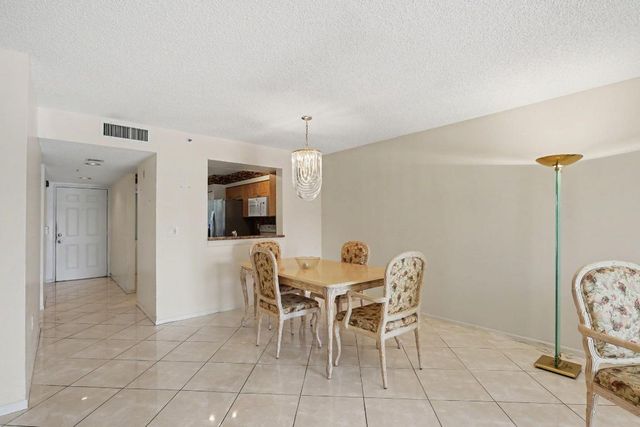 6112 Huntwick Terrace 106, Delray Beach, FL 33484