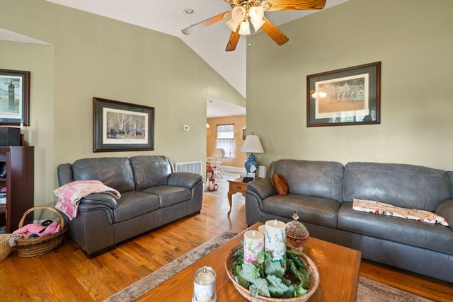 248 Harts Place Drive, Somerset, KY 42501
