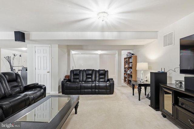 5823 DEEP CREEK DR, Fredericksburg, VA 22407