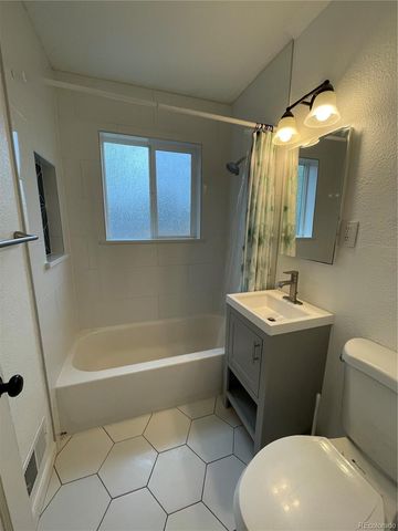 982 S Pecos Way, Denver, CO 80223