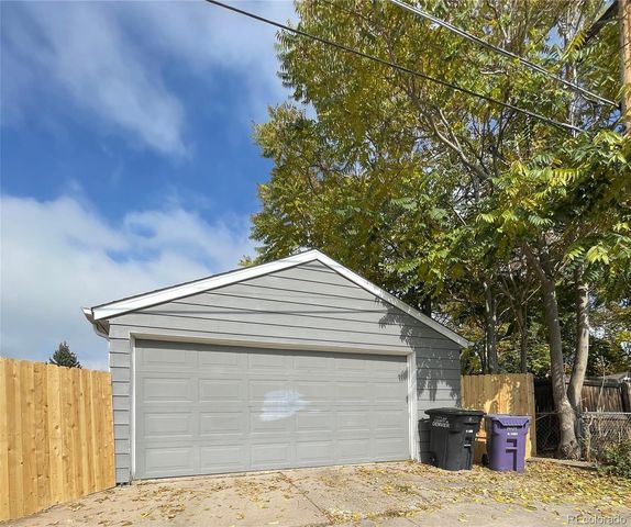 982 S Pecos Way, Denver, CO 80223