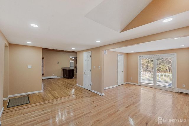 3850 Route 27 Route, South Brunswick, NJ 08540