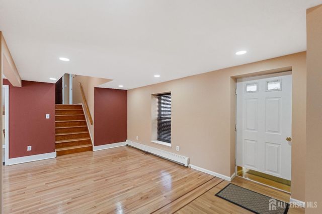 3850 Route 27 Route, South Brunswick, NJ 08540