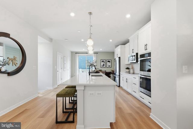 14186 SLATE ST, Woodbridge, VA 22193