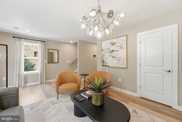 14186 SLATE ST, Woodbridge, VA 22193