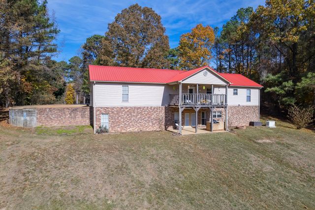 715 Pine Ridge Rd, Lexington, TN 38351