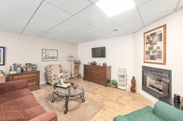 715 Pine Ridge Rd, Lexington, TN 38351