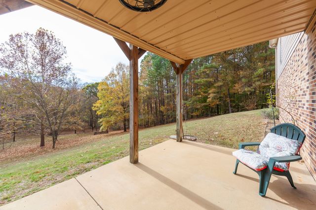 715 Pine Ridge Rd, Lexington, TN 38351