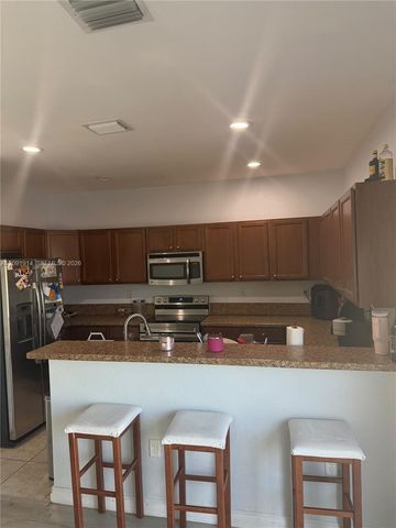 3515 W 89th Place, Hialeah, FL 33018