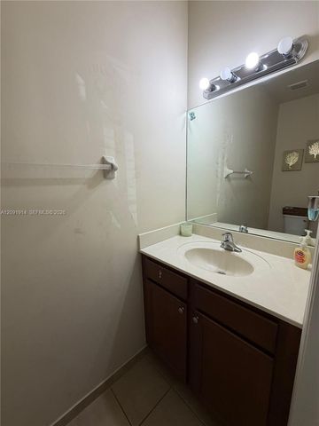 3515 W 89th Place, Hialeah, FL 33018