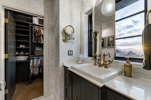 4605 S LEDGEMONT DR, Salt Lake City, UT 84124