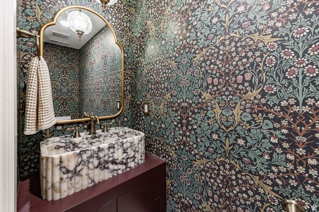 4605 S LEDGEMONT DR, Salt Lake City, UT 84124