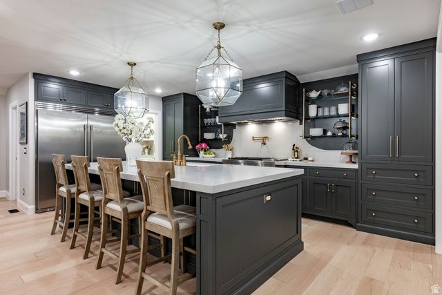 4605 S LEDGEMONT DR, Salt Lake City, UT 84124