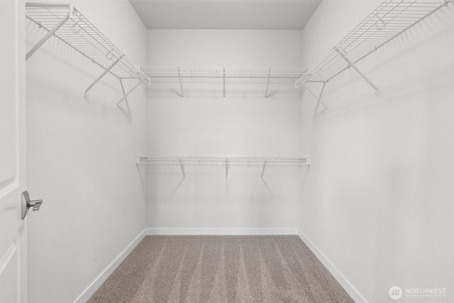 983 8th Avenue NE, Issaquah, WA 98029