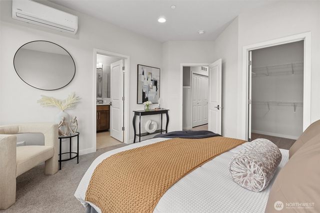 983 8th Avenue NE, Issaquah, WA 98029