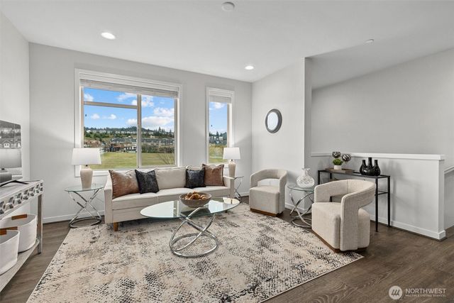 983 8th Avenue NE, Issaquah, WA 98029