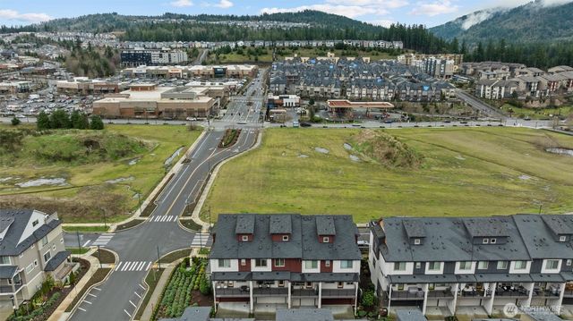 983 8th Avenue NE, Issaquah, WA 98029