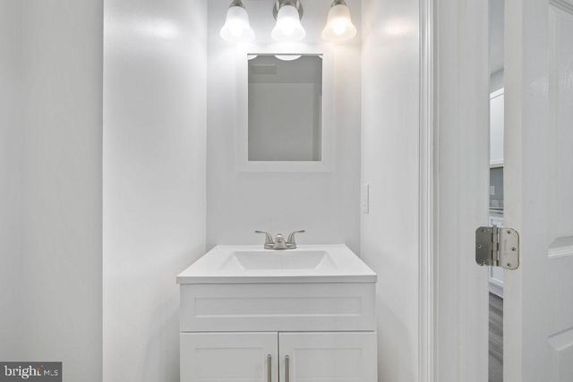 1815 N WARWICK AVE, Baltimore, MD 21216