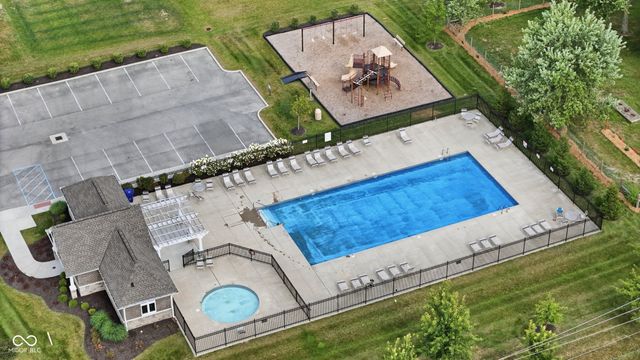 6885 Cardiff Drive, Mccordsville, IN 46055
