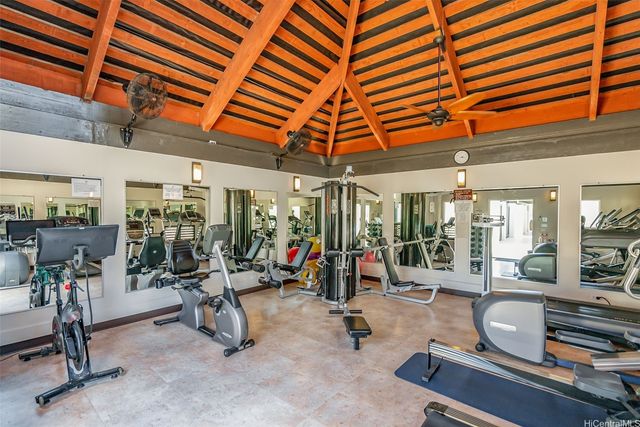 500 Lunalilo Home Road 18C, Honolulu, HI 96825