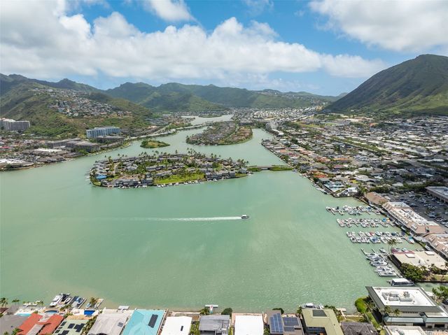 500 Lunalilo Home Road 18C, Honolulu, HI 96825
