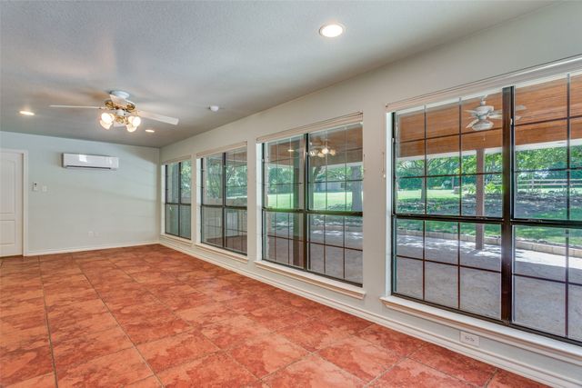 4100 Rawleigh Drive, Fort Worth, TX 76126