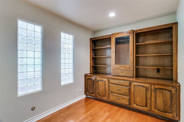 4100 Rawleigh Drive, Fort Worth, TX 76126