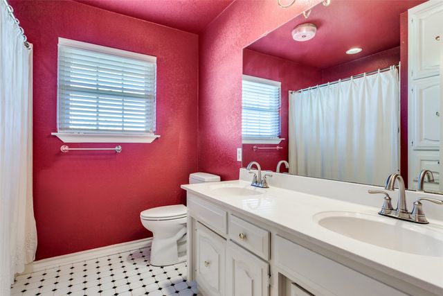 4100 Rawleigh Drive, Fort Worth, TX 76126