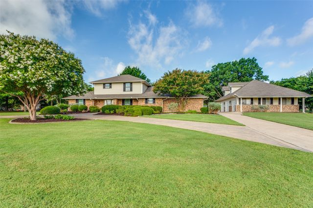 4100 Rawleigh Drive, Fort Worth, TX 76126