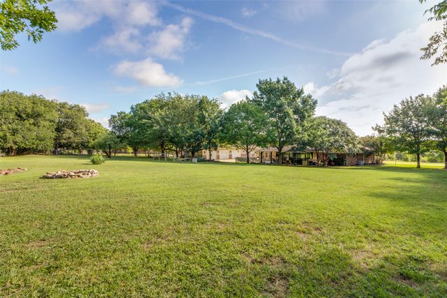 4100 Rawleigh Drive, Fort Worth, TX 76126