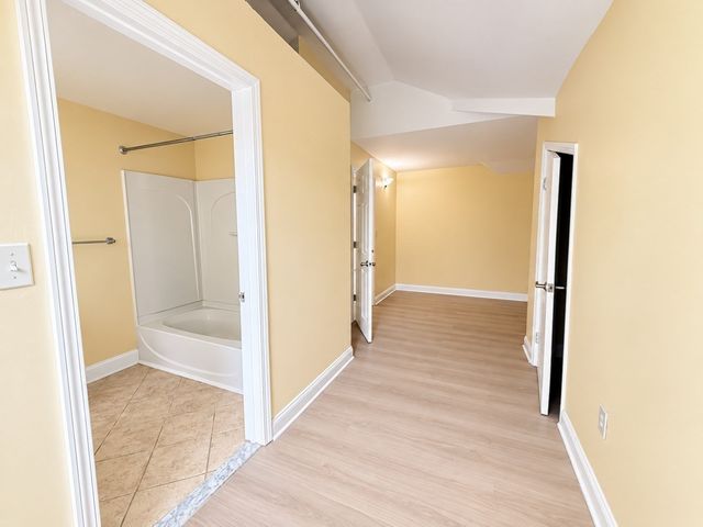 310-324 Rindge Ave 316-6, Cambridge, MA 02140
