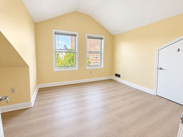 310-324 Rindge Ave 316-6, Cambridge, MA 02140