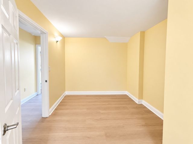 310-324 Rindge Ave 316-6, Cambridge, MA 02140